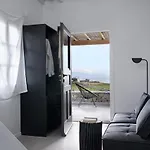 Almyra Aparthotel 4*