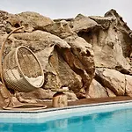 Aparthotel Almyra Strand Paraga